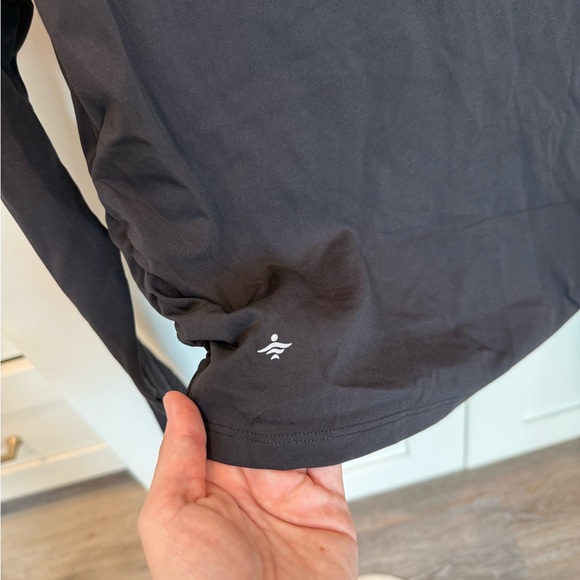 HALARA Black Softly Zero Airy Top - Picture 6 of 6